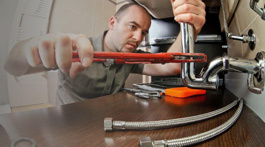 Expert burst pipe repair services in Fort Ransom, ND